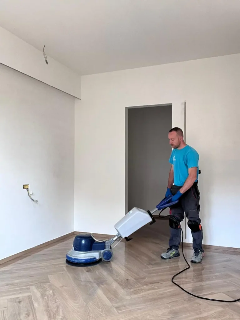 Effetto legno posa a spina di pesce – pavimento in gres